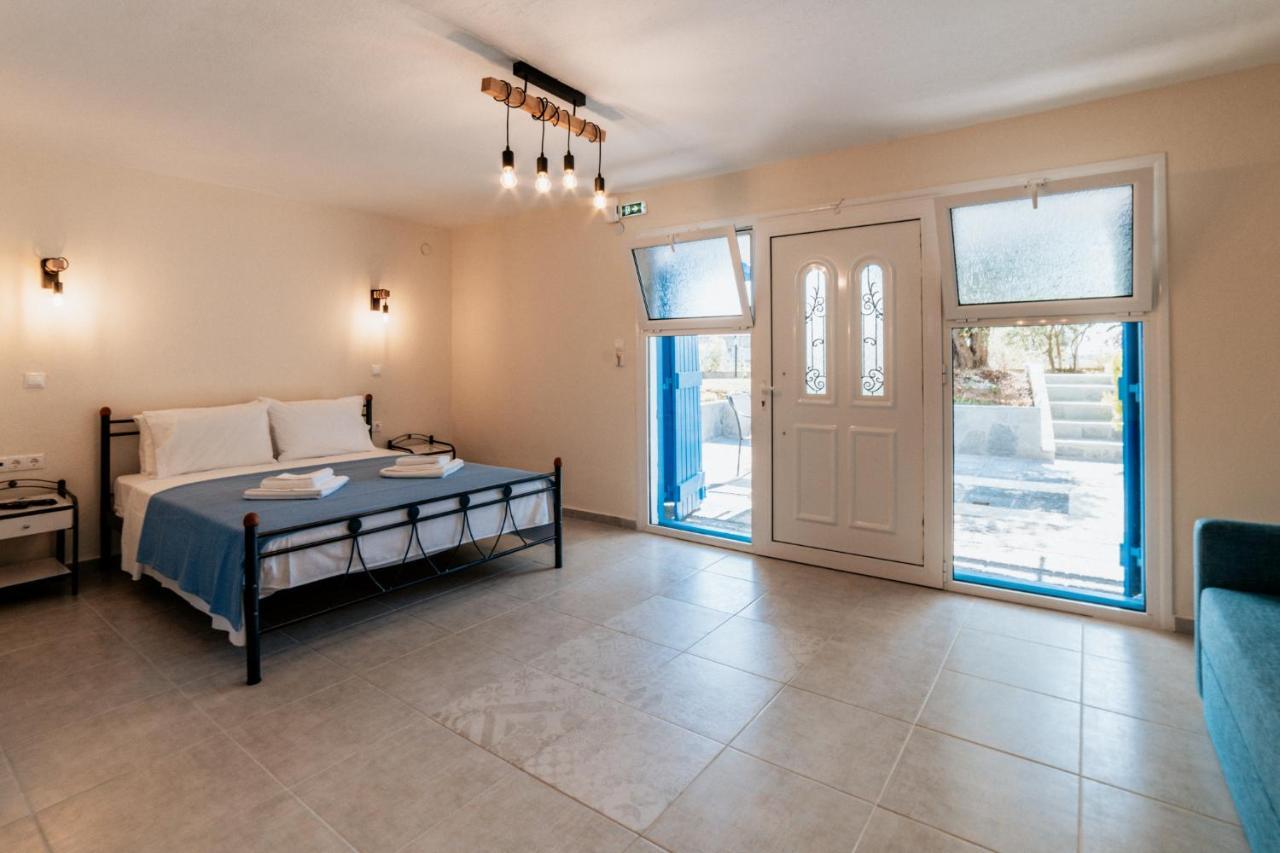 Cyclades Luxury Studios Неа-Потидеа Экстерьер фото