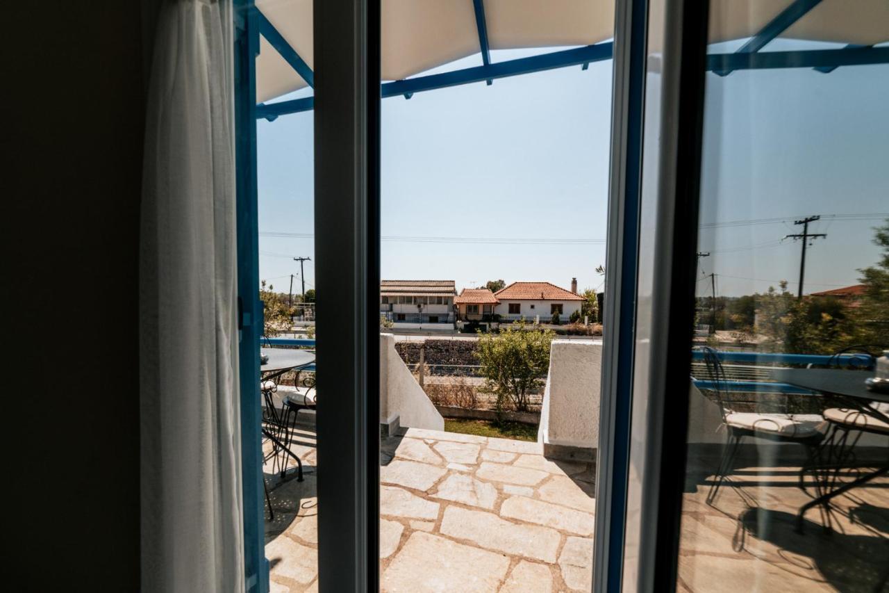 Cyclades Luxury Studios Неа-Потидеа Экстерьер фото