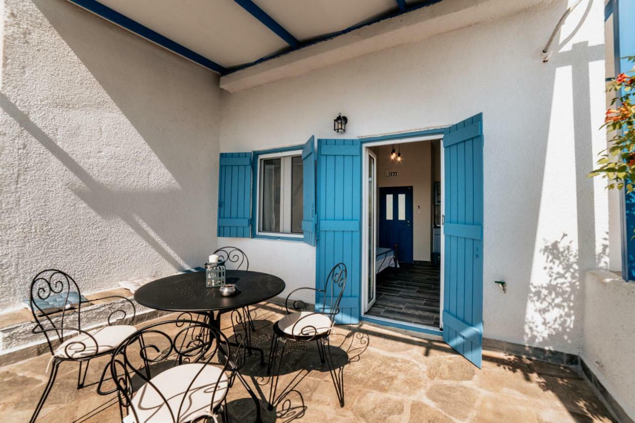 Cyclades Luxury Studios Неа-Потидеа Экстерьер фото