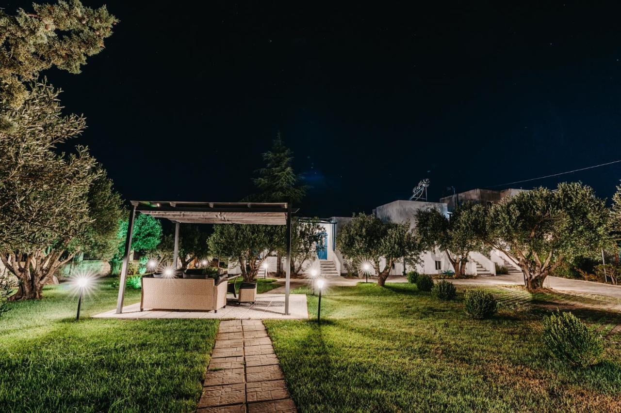 Cyclades Luxury Studios Неа-Потидеа Экстерьер фото